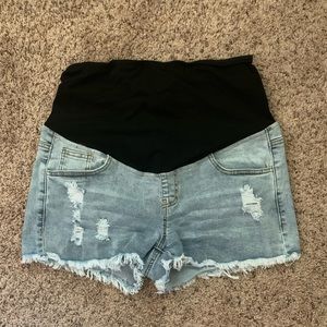 Medium maternity jean shorts